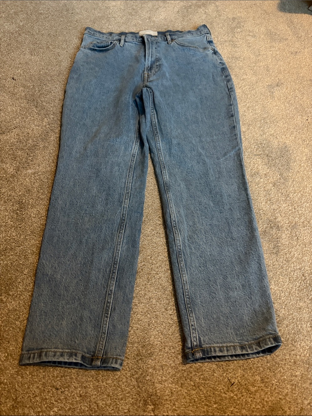 Everlane original cheeky Jean Women’s Light Blue Straight-Leg Jeans size 29 crop
